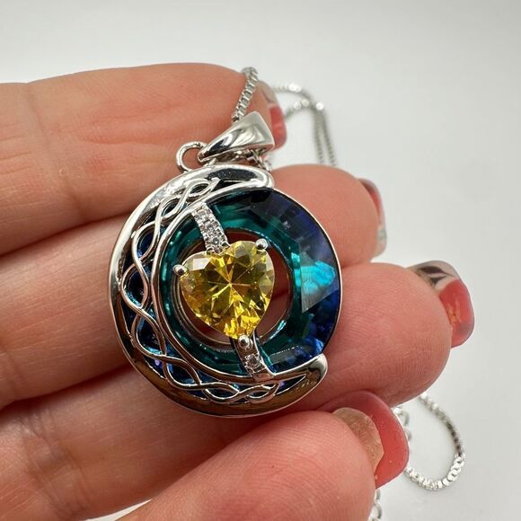 NIB, Redbee 18k GP, white gold over s925, Moon and yellow Heart necklace! - Picture 5 of 13